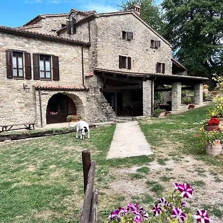Çiftlik konaklama La Cerqua Pietralunga (Umbria)